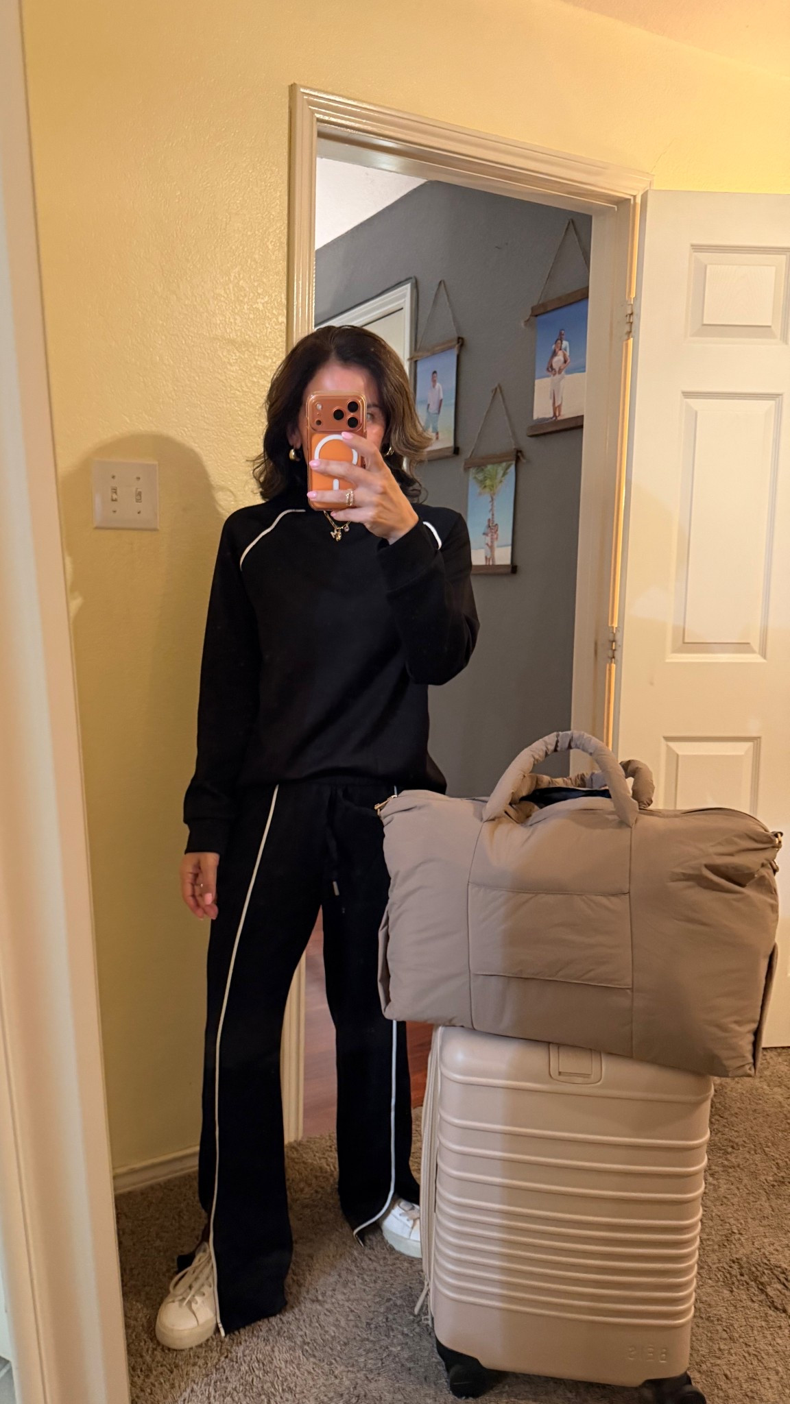 Comfiest travel fit! #airporttravel #fit #luggage