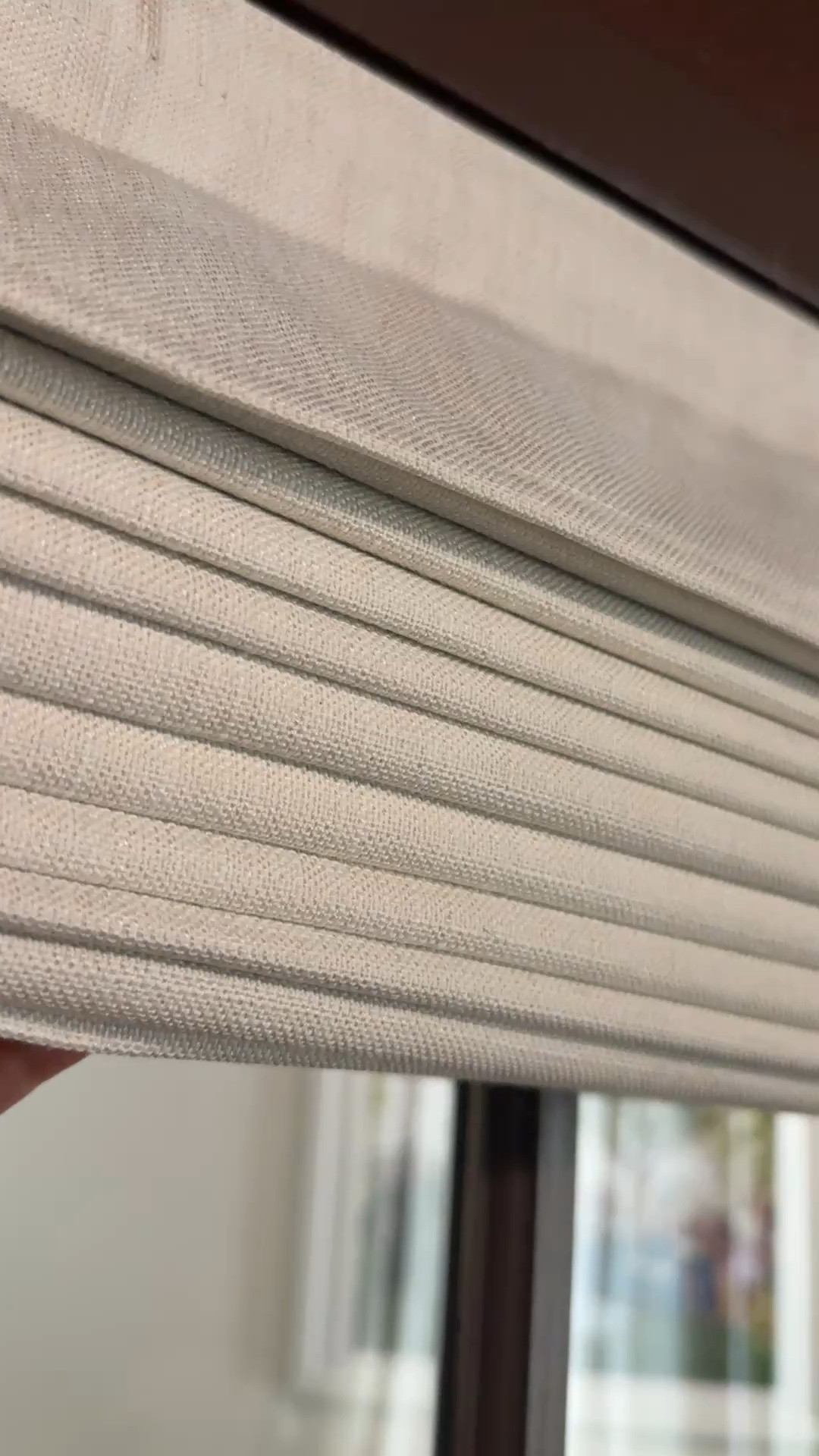 Budget friendly Roman shades from Amazon! Cordless, outside or inside mount, and compatible with doors or windows. Custom sizes available! 

#LTKHome
