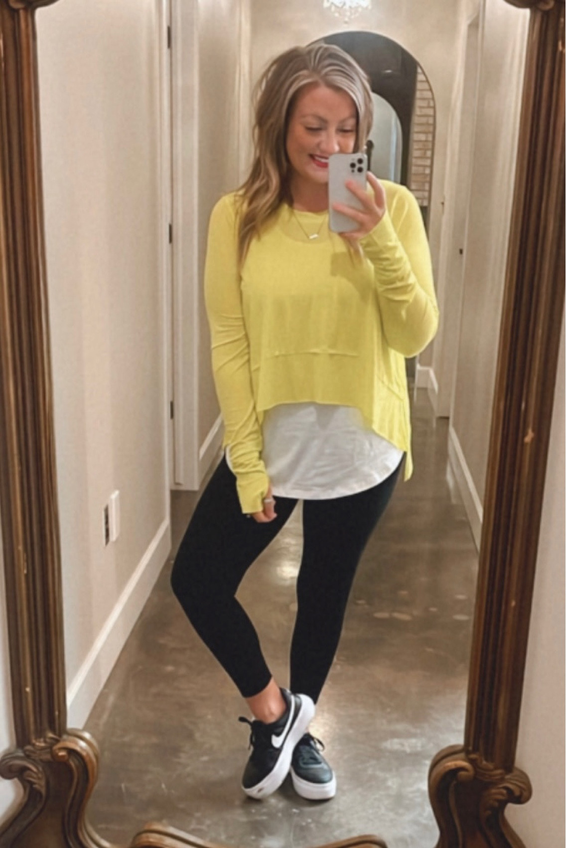 If you’re a #HOCWINTER like me, this athletic outfit harmonizes perfectly with our season! So comfortable and cute! 

#LTKstyletip #LTKfit