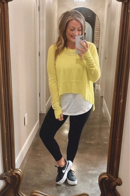 If you’re a #HOCWINTER like me, this athletic outfit harmonizes perfectly with our season! So comfortable and cute! 

#LTKstyletip #LTKfit