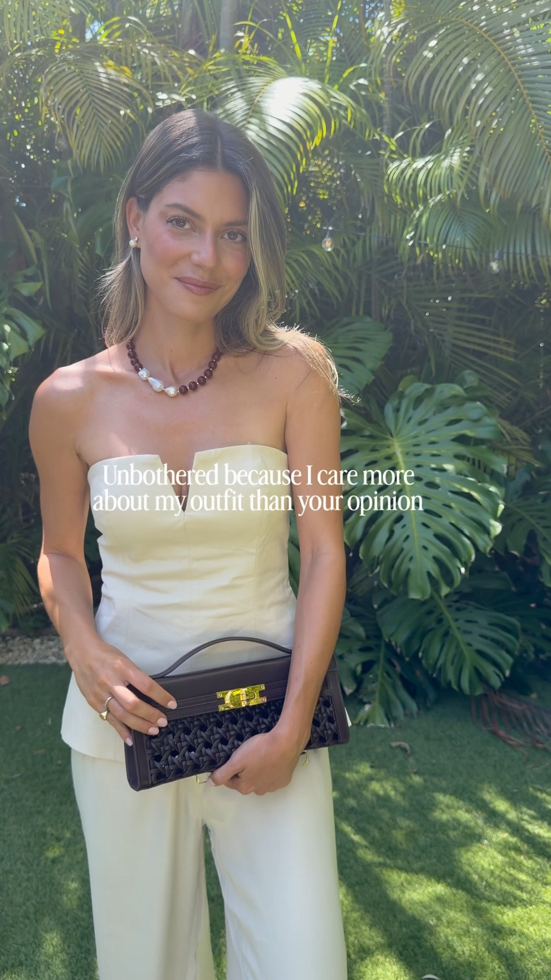 Simple, chic, and effortless outfit that you can wear day to night. I added some color with cute accessories!

Necklace is sold out but linked similar options!

#LTKgrwm #LTKootd