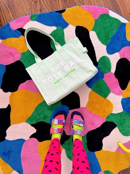Obsessed with this tote bag color!! 😍💚

mint green, lime, chlorophyll, Mark Jacobs, the tote bag, oversized canvas, purse, abstract, colorful IKEA rug, dopamine maximalist, Maximalism, colorful, vibrant, accessories, sandals

#LTKfindsunder100 #LTKshoecrush