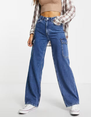 New Look cargo pocket jeans in mid blue | ASOS (Global)