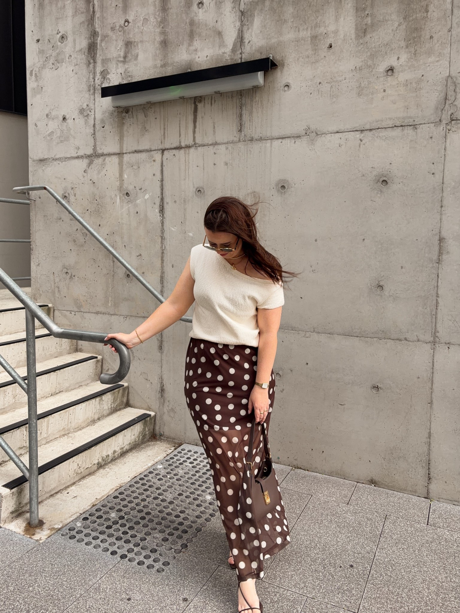 Jag knit top: size 12
Showpo sheer polka dot skirt: size 14
Nelson Made sandals
Oroton bag 

#LTKootd #LTKMidsize