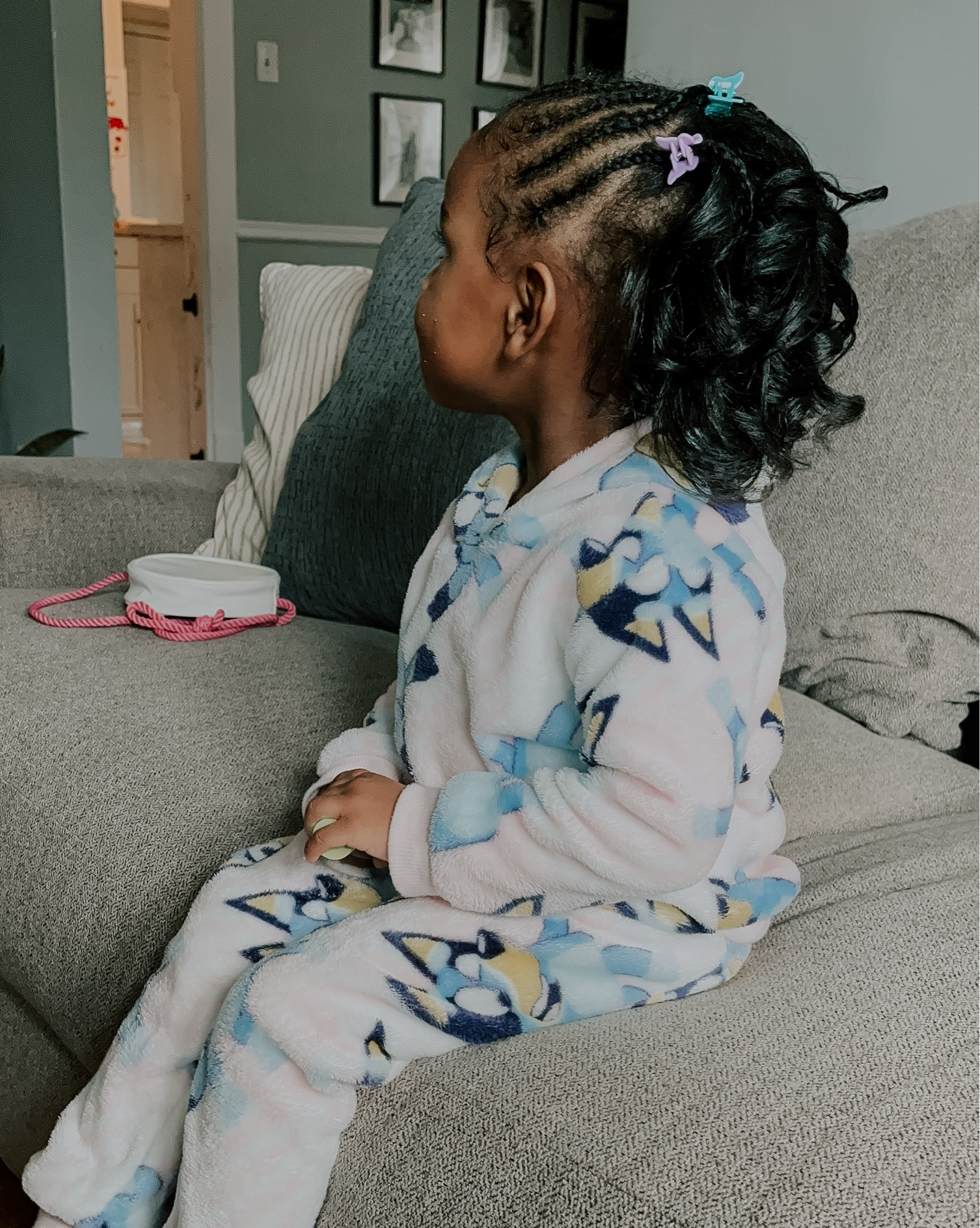 BLUEY DOWN. Are all the toddlers obsessed with bluey apperal as much a my little? 
 
Toddler clothing 
Toddler style 


#LTKKids #LTKFamily #LTKStyleTip