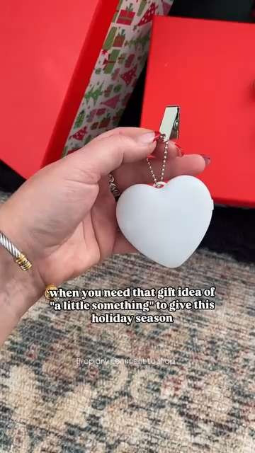 Add this one to your gift giving list!

Amazon / Amazon finds / Purse light / Life hack 

 #LTKFindsUnder50 #LTKFindsUnder100