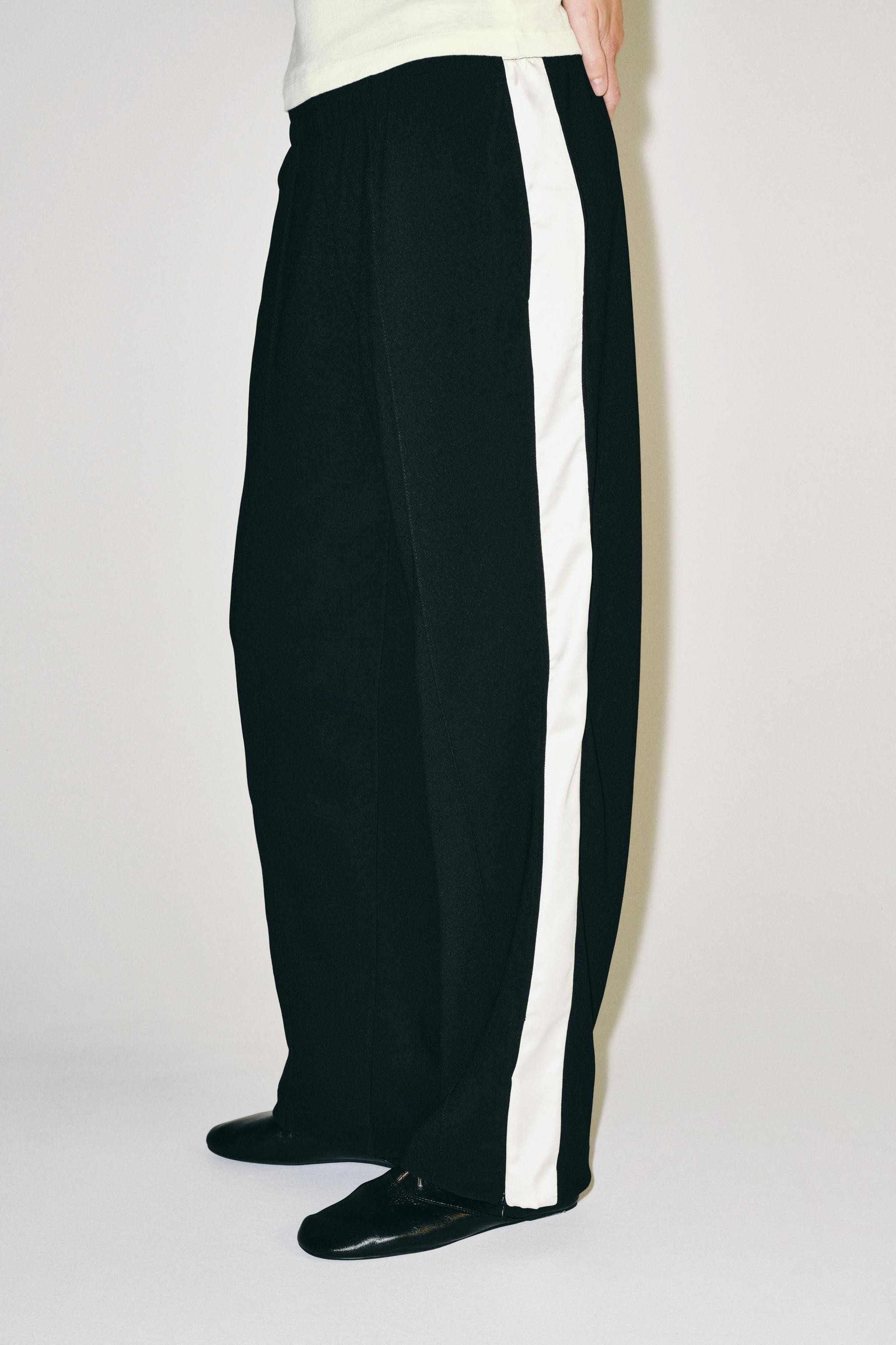 SIDE STRIPE TROUSERS | Zara US