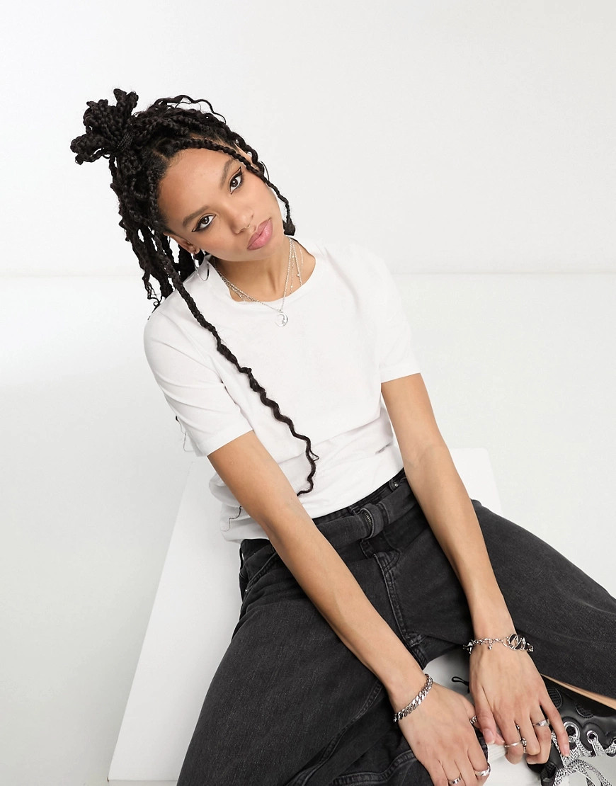 Only crew neck t-shirt in white | ASOS (Global)