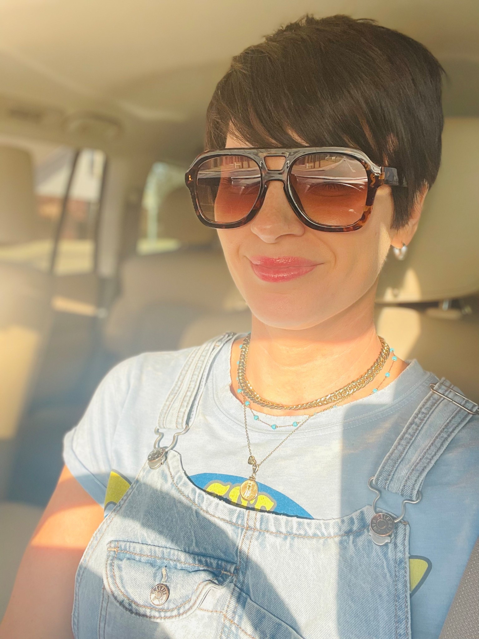 Got another new pair of sunglasses. I told y'all I have a problem! 😜 But how cute are these?! I love the retro vibes, and they're only $17!! 👇🏼

#LTKStyleTip #LTKFindsUnder50