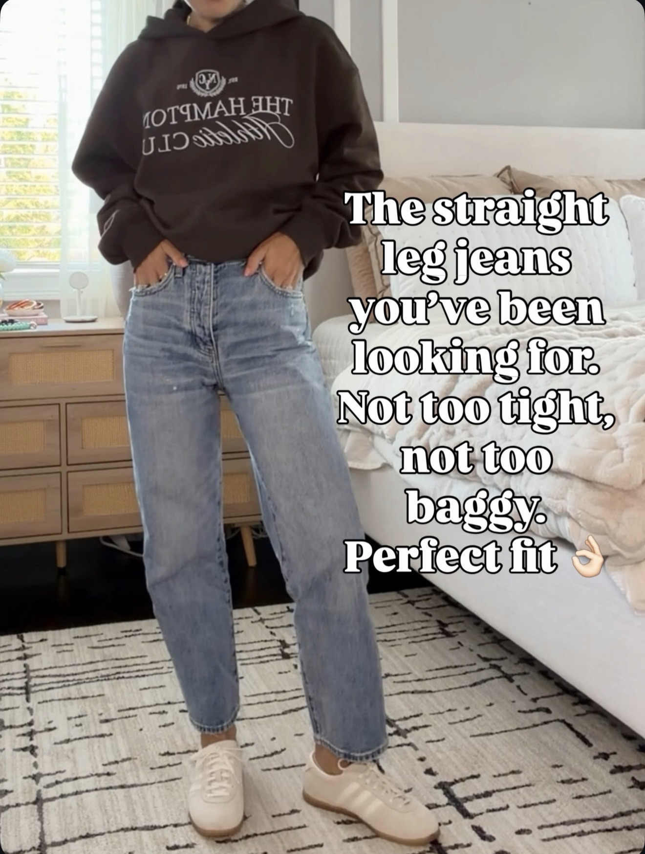 Not too tight, not too baggy — just the perfect straight leg jeans you’ve been looking for! 🔗⬇️

#LTKootd #LTKmomlife #LTKSeasonal