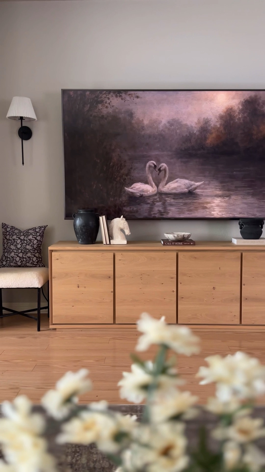 Console Table Styling Inspo! 
Styled my console table today with some new home decor pieces! 🫶🏼😊😊
Hoping this gives everyone the inspiration they might need to decorate your own home! 🏡🖤😉

Console Table Styling Inspo 

#consoletable #consoletabledecor #homeinspo #consoletablestyling #decorideas

#LTKSeasonal #LTKHome #LTKSaleAlert