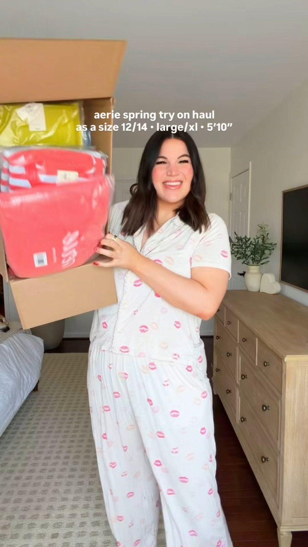 @Aerie spring try on haul!

Lime dress/skirt- size large
Tank top- size large
Overalls- size xl
Flower tee- size xl
Denim trousers- size large long
Peach pants- size large long
Striped sweatshirt- size large 

#LTKMidsize #LTKNYFW #LTKSeasonal