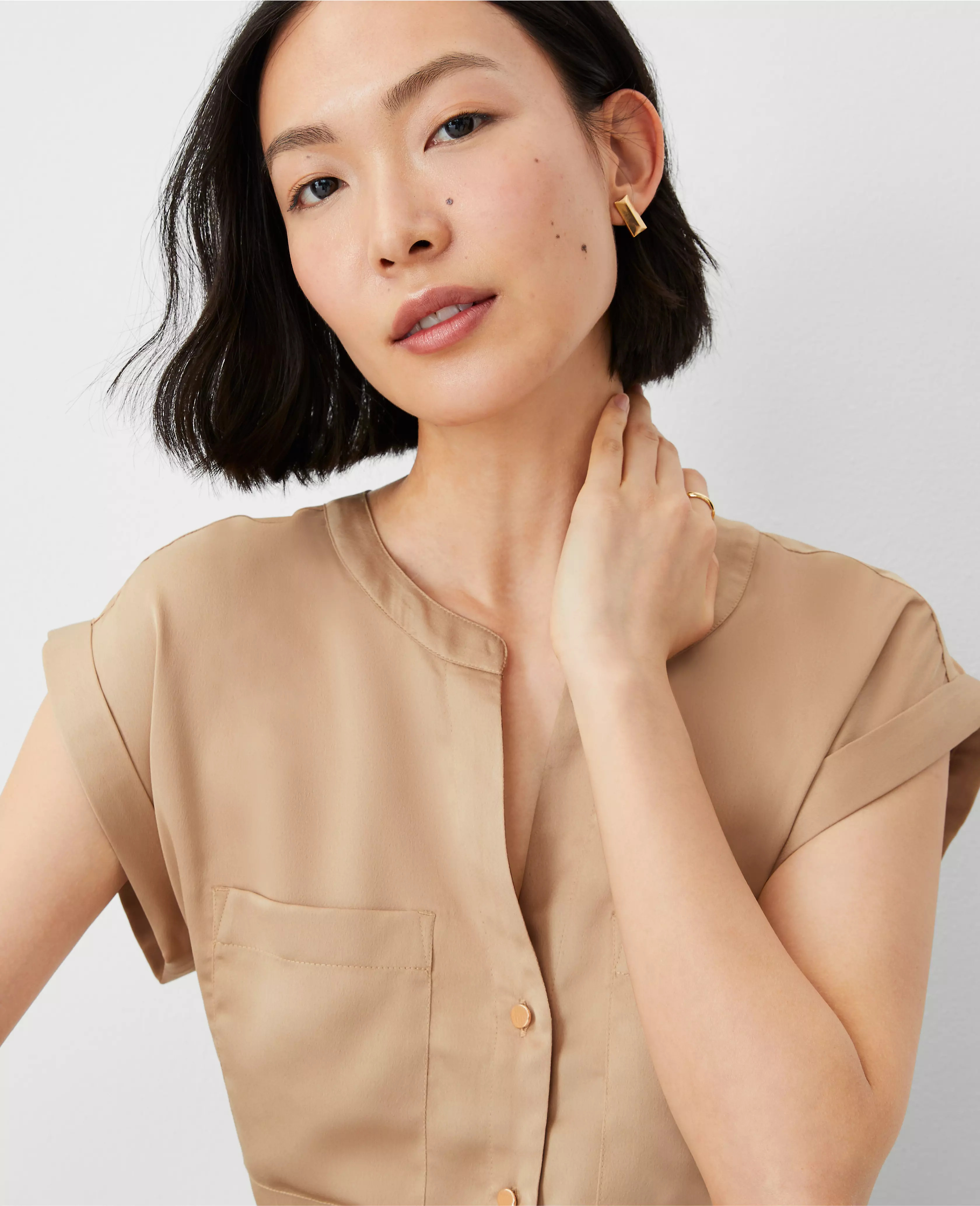 Split Neck Pocket Button Top | Ann Taylor (US)