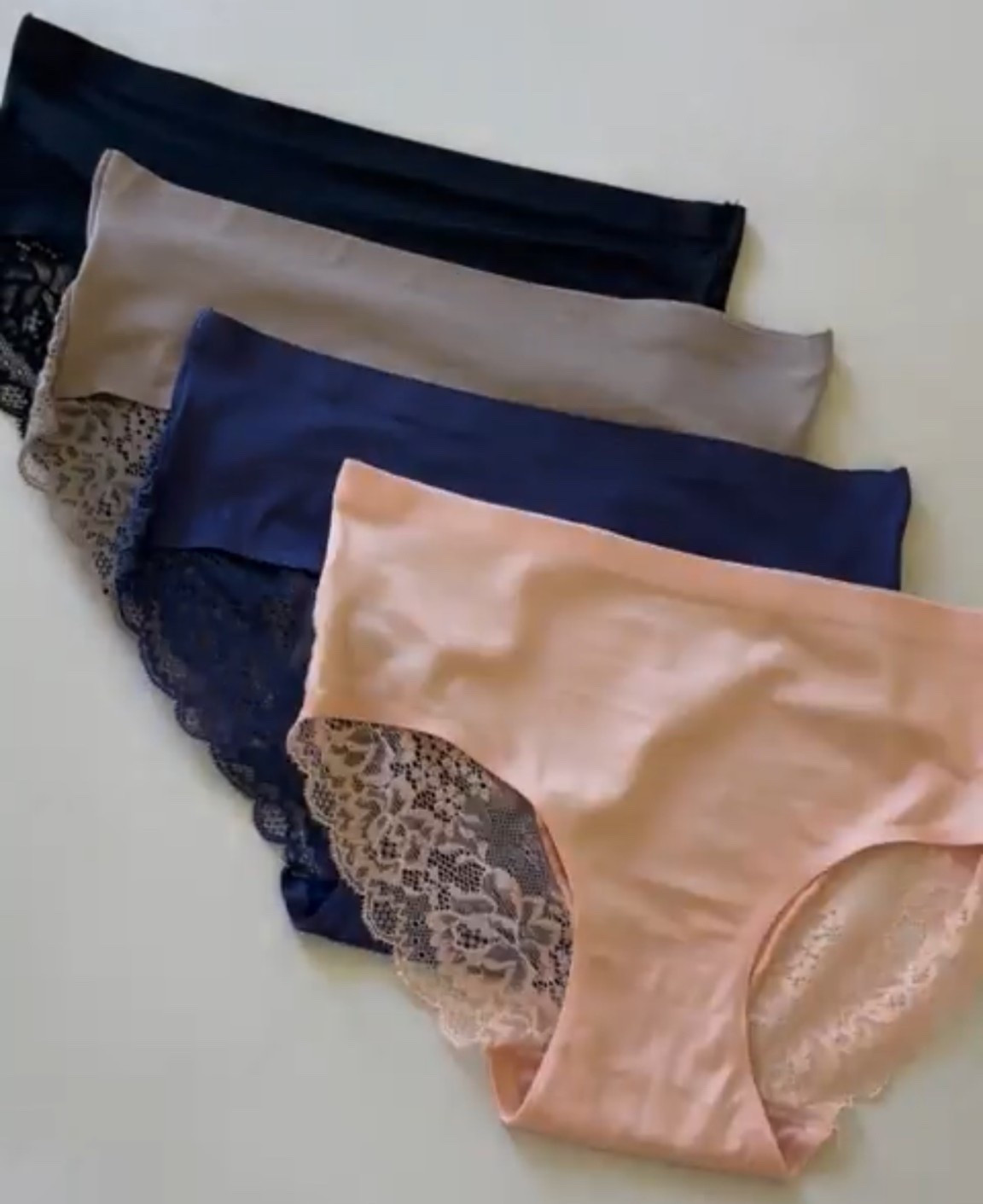 Scroll to shop!! Follow for more!!! Xo! ✨

#LTKGiftGuide #LTKFindsUnder50 #LTKHoliday