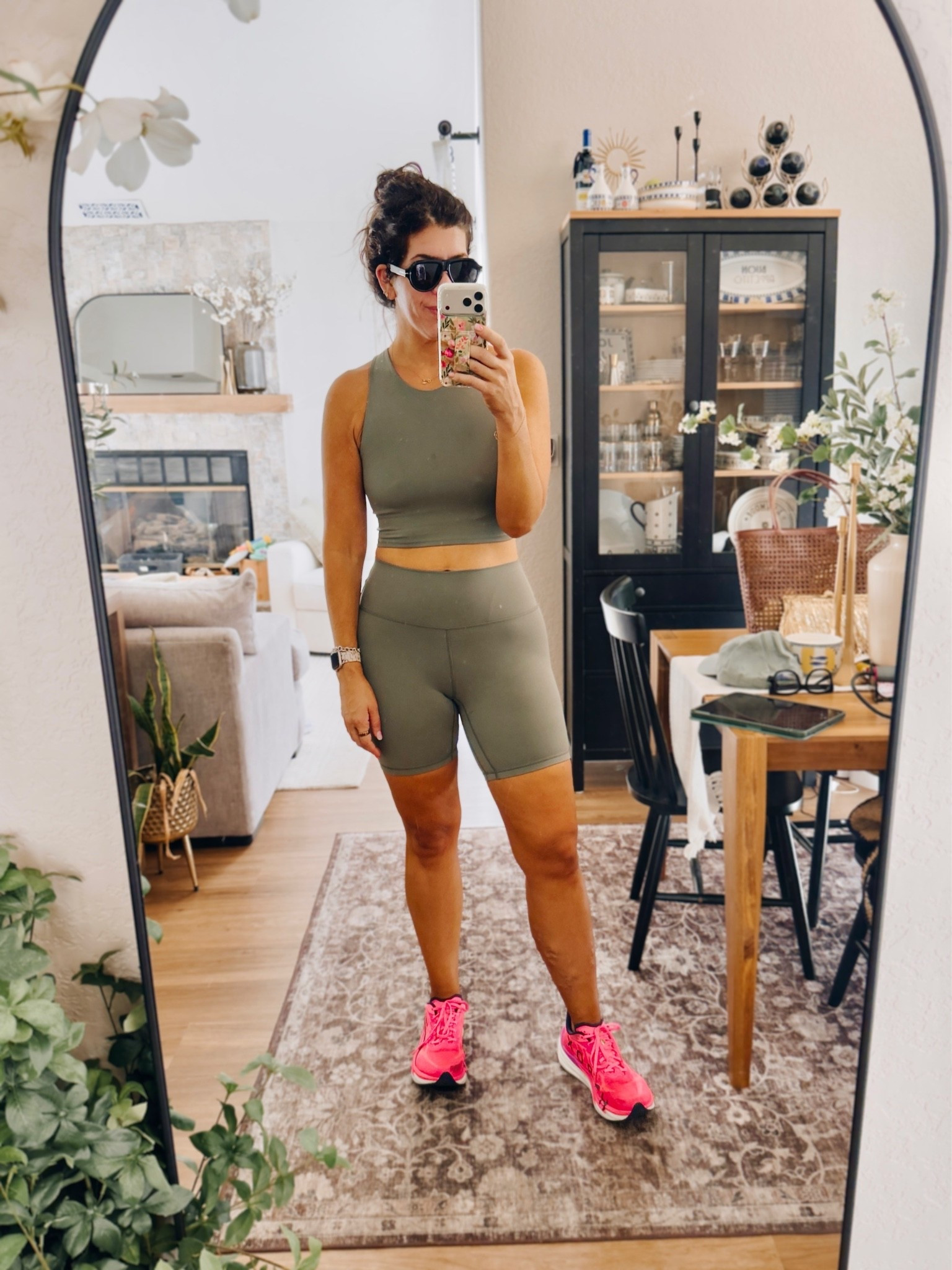 In a medium in both

#LTKMidsize #LTKOver40 #LTKActive