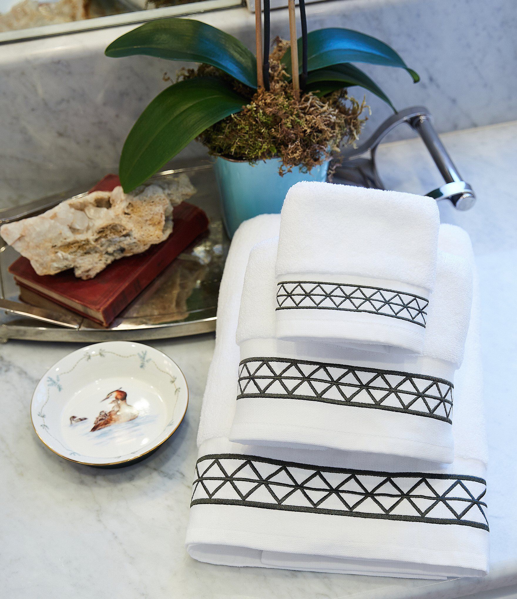 Southern Living x GordonDunning Stratton Embroidered Bath Towels | Dillard's | Dillard's