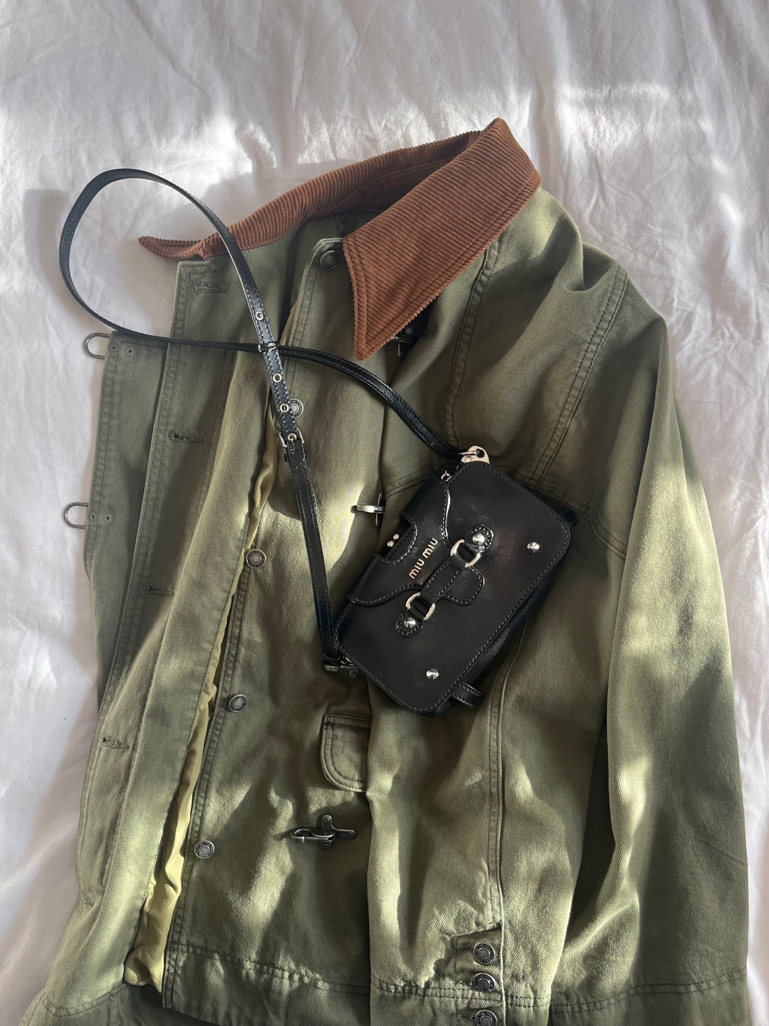 Essentials ✨


Autumn Style,
Autumn Fashion,
Barn Coat,
Khaki Coat,
Small Bag,
Crossbody Bag,
Winter Style,
Winter Fashionn

#LTKwinter #LTKautumn #LTKuk