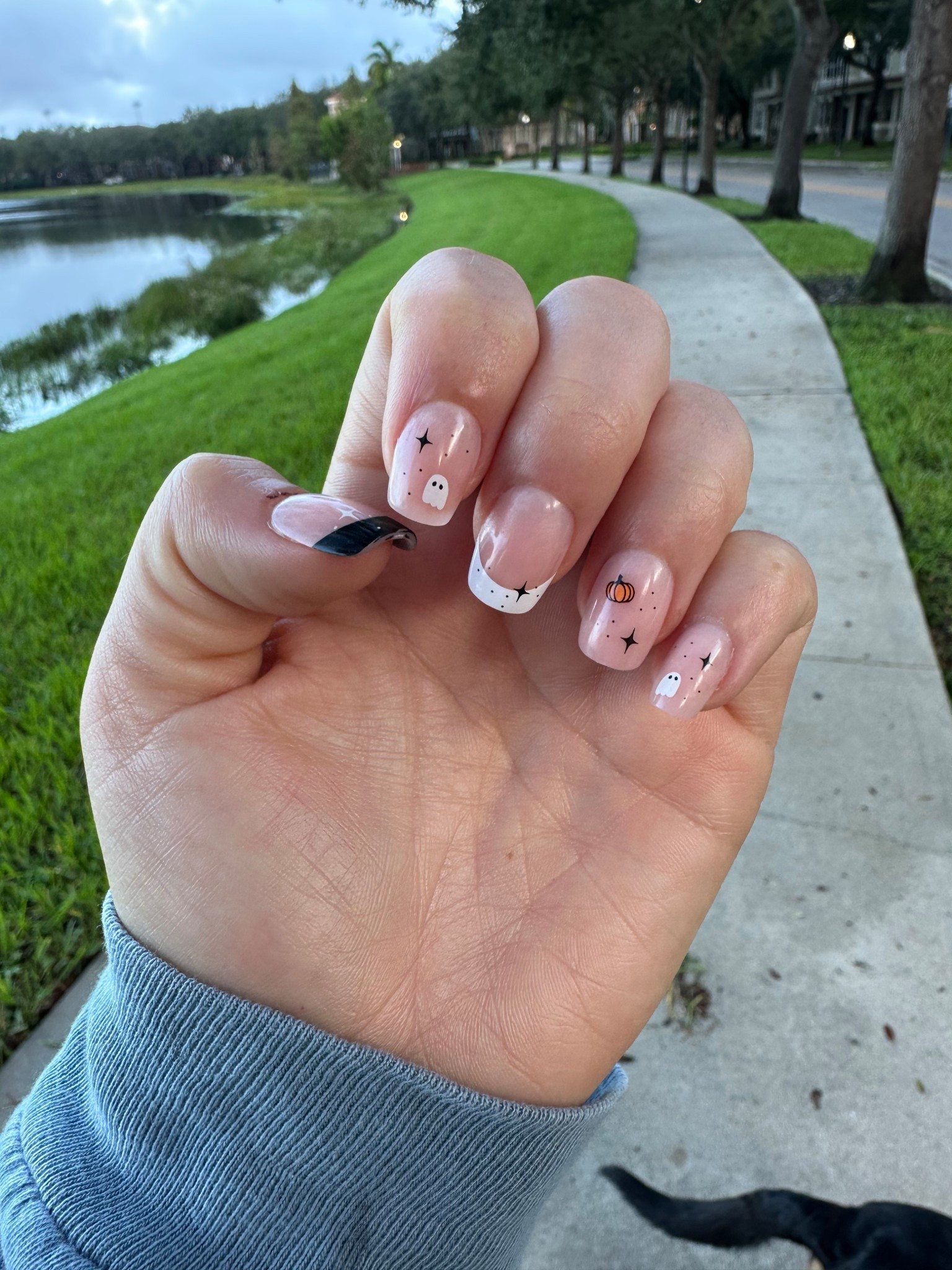 Florida spooky season 👻 #nails #pumpkin #halloween 

#LTKSeasonal #LTKHalloween