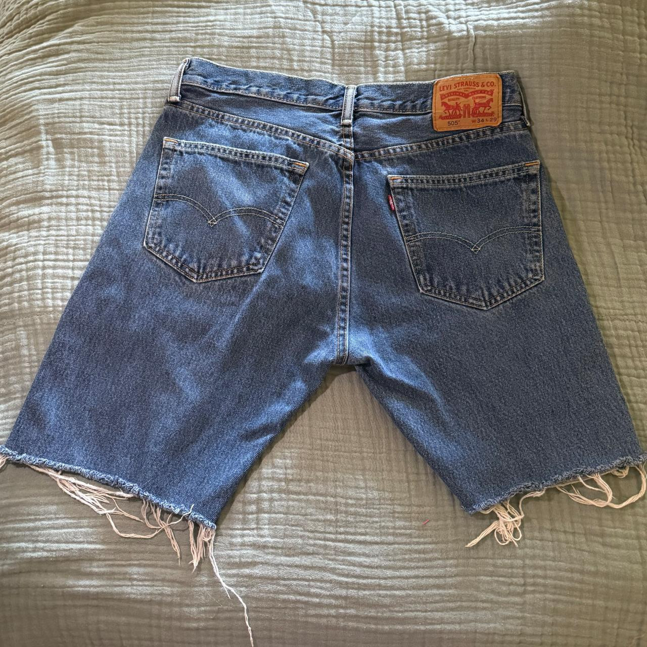 Levi's Men's Low rise Jeans - Blue/Navy - 34 | Depop US