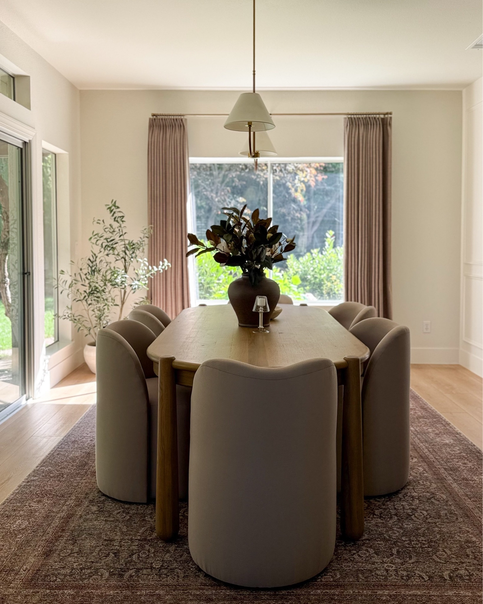 Dining room views ✨

One of my favorites in my home. So warm, earthy and cozy. 

#organicmodern #diningroominspo #earthytones

#LTKHome #LTKU #LTKSeasonal