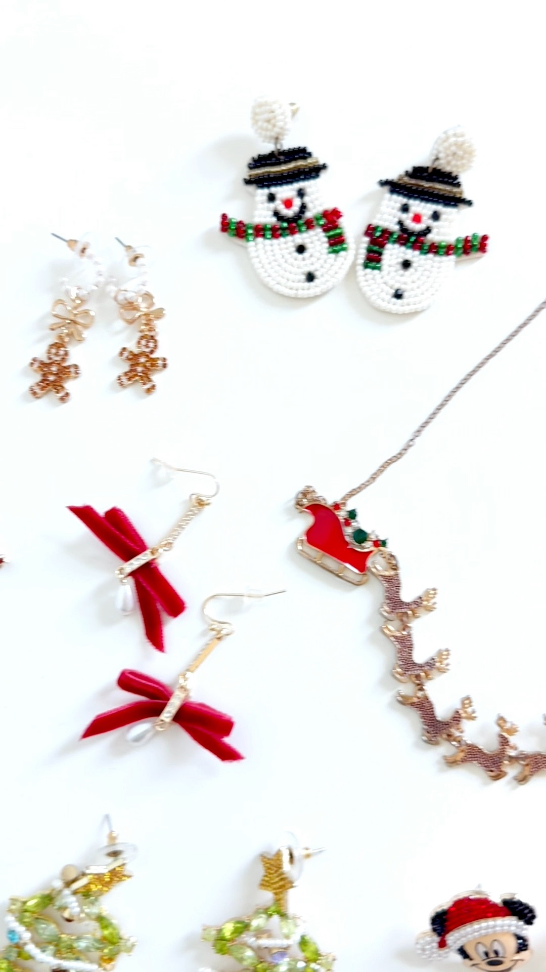 Do I have too much Christmas jewelry? I certainly don’t think so 😉 

Holiday jewelry l Christmas jewelry l holiday outfit l Christmas outfit l Christmas accessories l holiday accessories 

#LTKSeasonal #LTKHoliday #LTKFindsUnder50