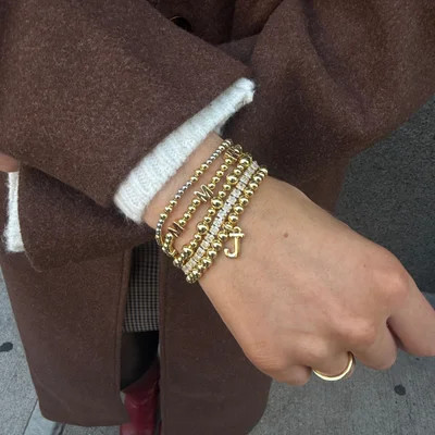 Black Friday 
Black Friday | BaubleBar