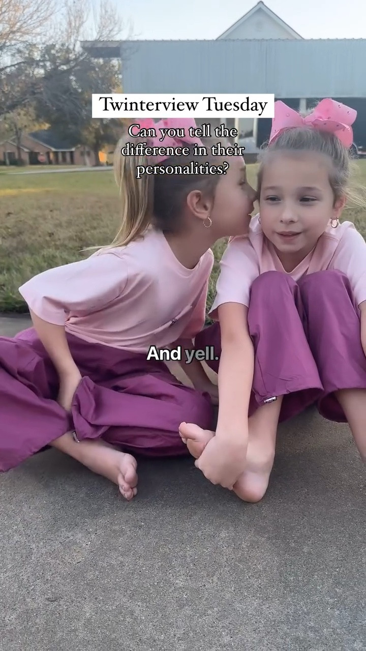 Do you see their different personality dynamic? Do your kids have opposite personalities?
#twins #twingirls #twinmom #twinsisters #twinsofinstagram