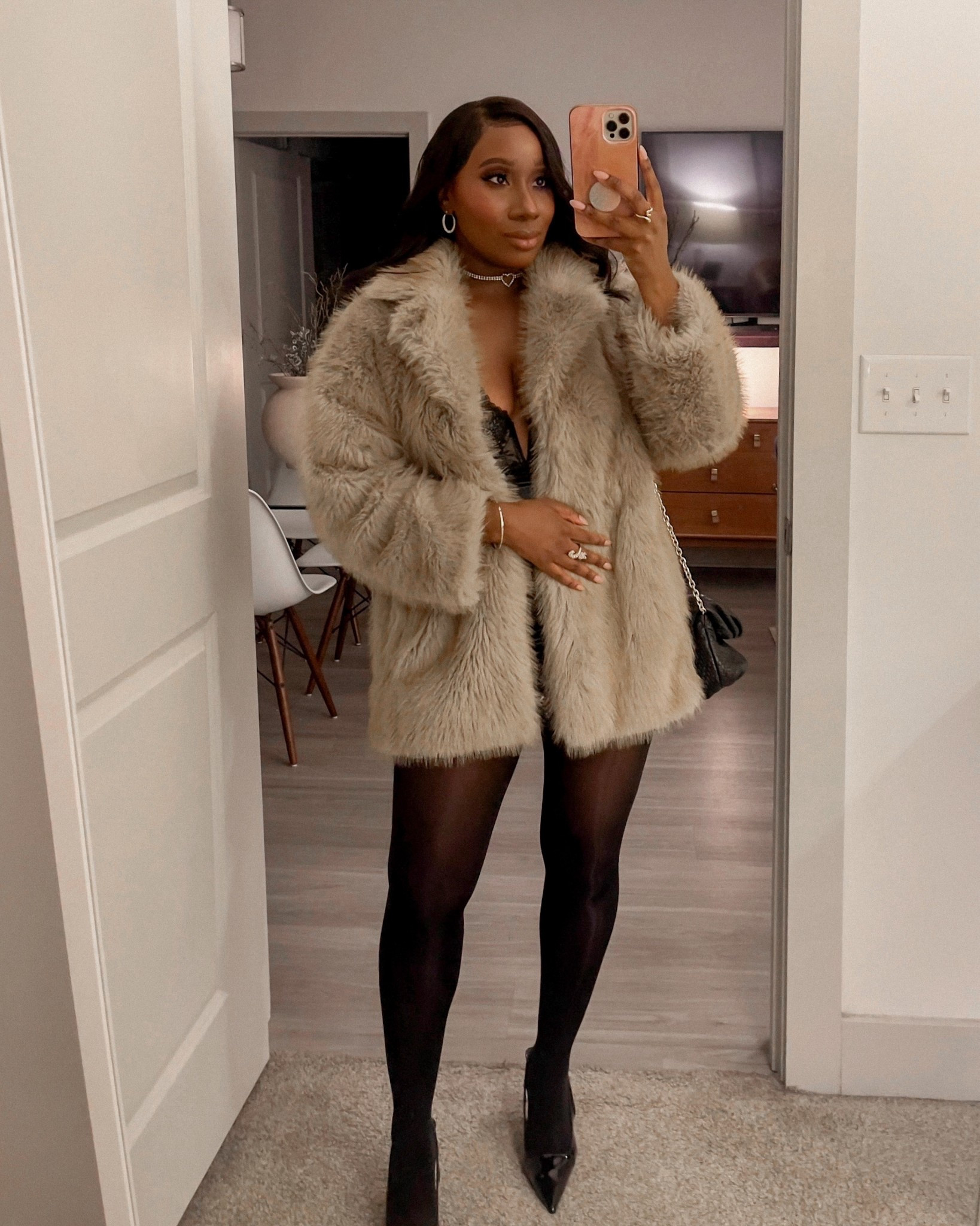 Fur Winter style! ❄️ Similar pieces linked! 

#winterstyle #ootd #styleideas 

#LTKootd #LTKSeasonal #LTKValentine