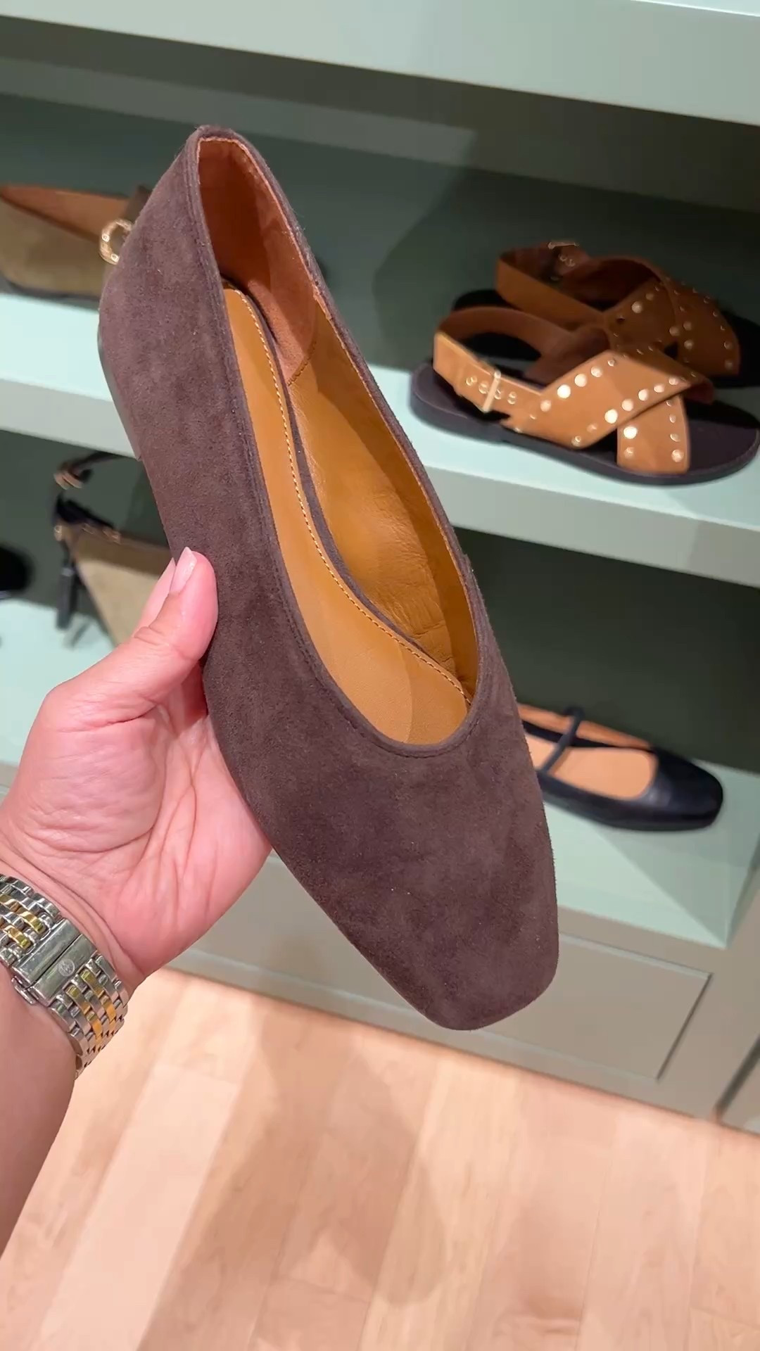 I popped into Madewell over the weekend and they have some really great pieces for fall…and the shoes are so good! Aren’t these brown suede ballet flats so beautiful?! This color is absolutely gorgeous, especially for fall! Lots of beautiful bags and clothing too. Great for fall outfits, workwear and everyday casual outfits. Linked some of my favorites below! 

#LTKWorkwear #LTKShoeCrush #LTKxMadewell