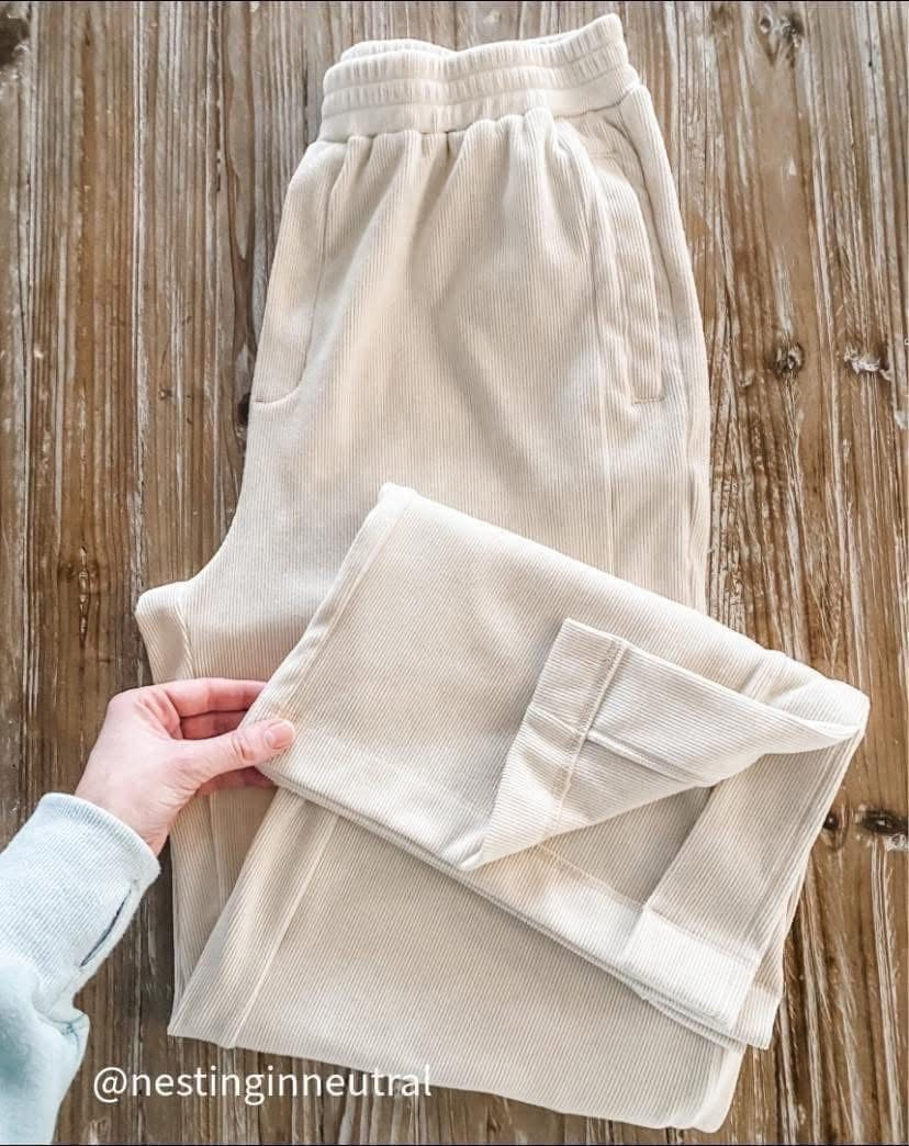 ✨My fav ribbed sweatpants are 0NLY $15! My favorite part is the side slit at the bottom! You need to grab a pair - you won’t be disappointed!👏🏼 

Pants, comfy, cream, ribbed 

#LTKSaleAlert #LTKU #LTKmomlife