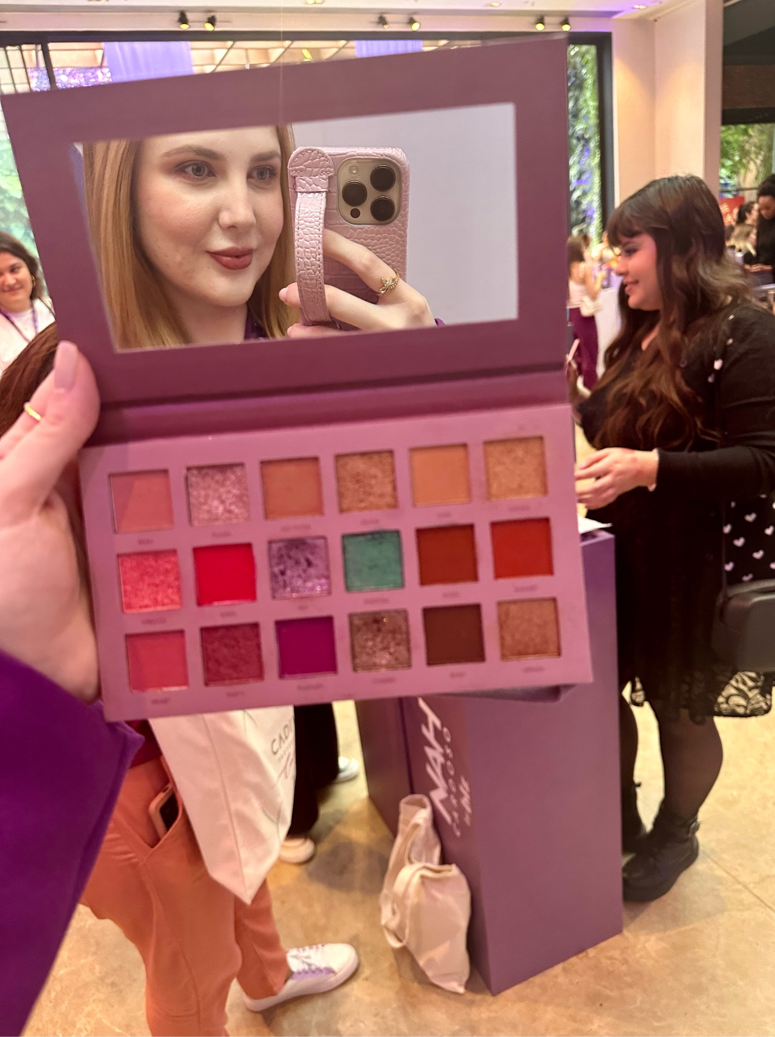 Maquiagem que a Nina, maquiadora da Nah Cardoso by BLZ fez em mim, utilizando todos os produtos da marca. Eu amei! Estou encantada com essa paleta 🤩 os produtos da Nah estão com 15% de desconto, confira 👇🏻✨

#maquiagem #paletadesombras #sombra 

#LTKbrasil #LTKbeauty