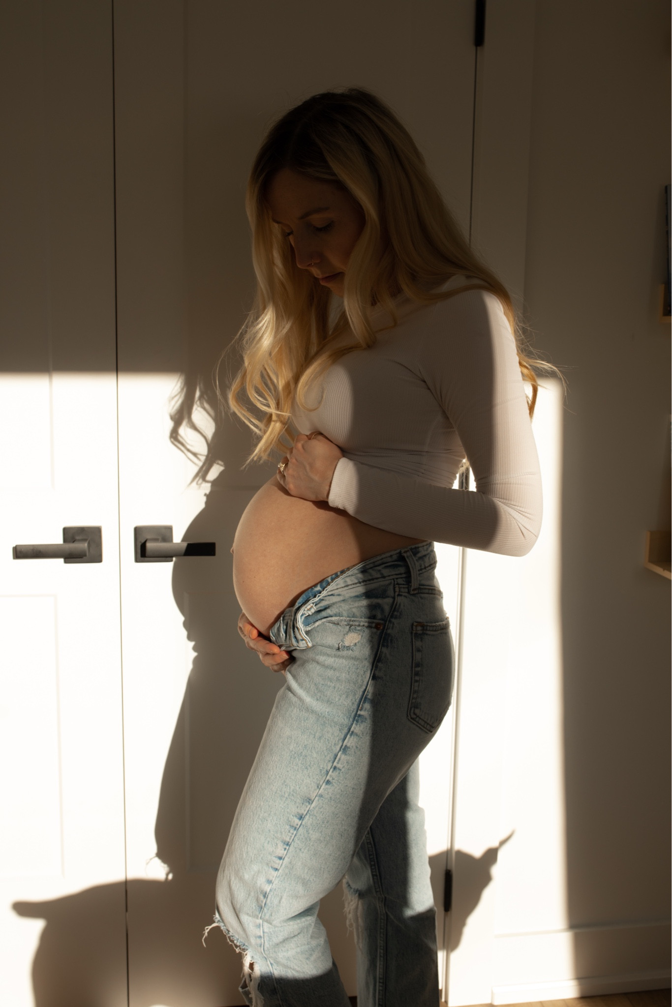 Simple Maternity Picture Outfit ✨

#LTKBaby #LTKBump