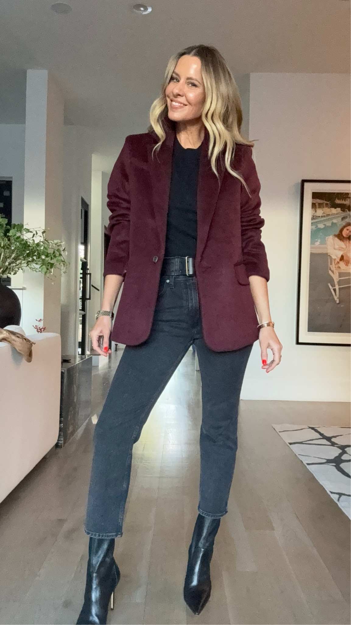#AbercrombiePartner wearing a small in this beautiful burgundy blazer!

@abercrombie is currently 25% off sitewide (for myAbercrombie members - it’s free to sign up) + code “BFCMAF” stacks for an additional 15% off!

#LTKSeasonal #LTKCyberWeek #LTKHoliday