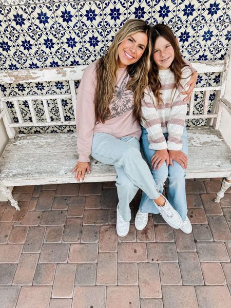 Don’t miss out on this amazing sale at Hollister right now! I’ve picked out the cutest things for you AND your tween! #ad 🎉🛍️

#LTKsalealert #LTKkids #LTKBacktoSchool