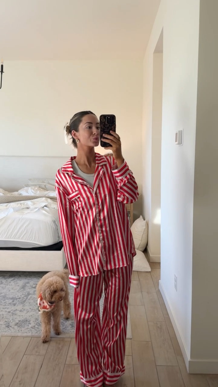 Christmas jammies!!! 🎁

#LTKmomlife #LTKFindsUnder100 #LTKHoliday