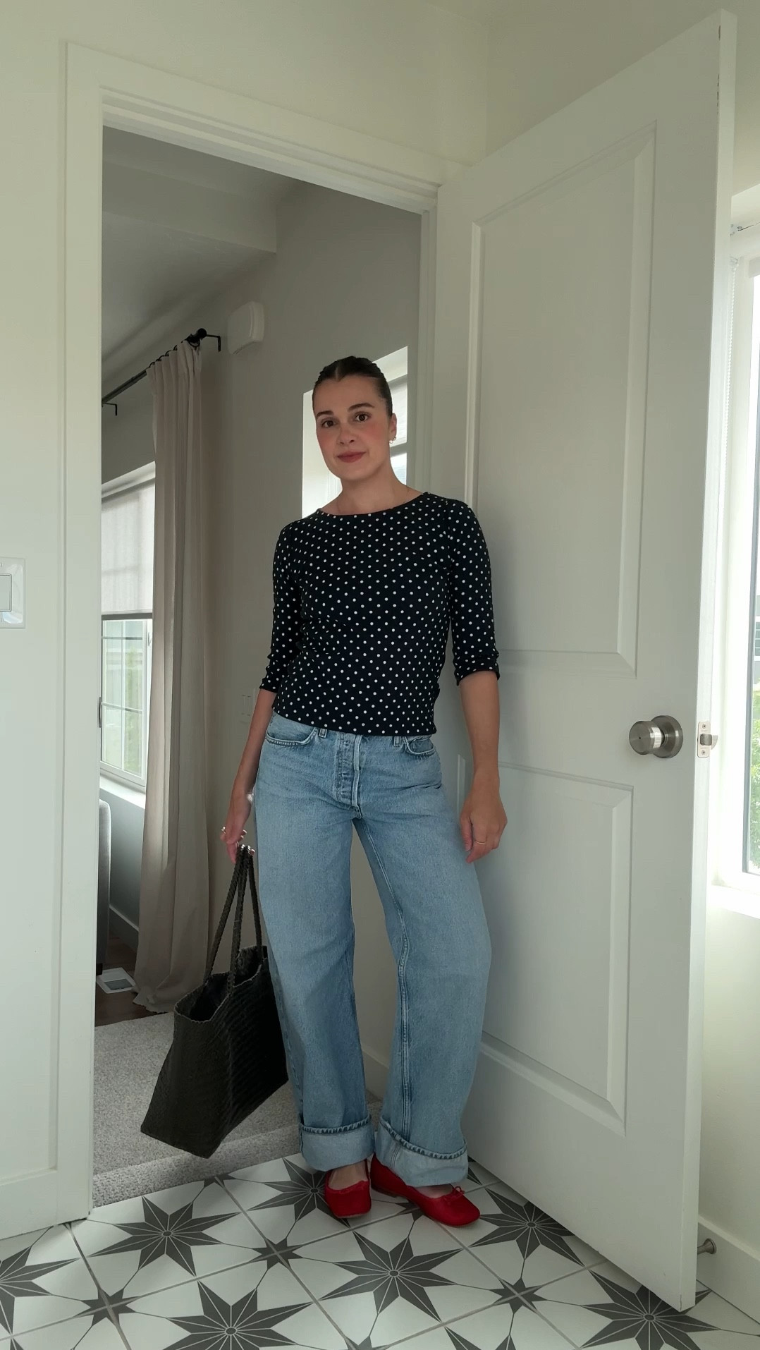 Top is Brandy Melville I got in store! Flats are old dolce vita. Linked similar! 26 in agolde arc jeans❣️❣️❣️

#LTKootd #LTKmomlife