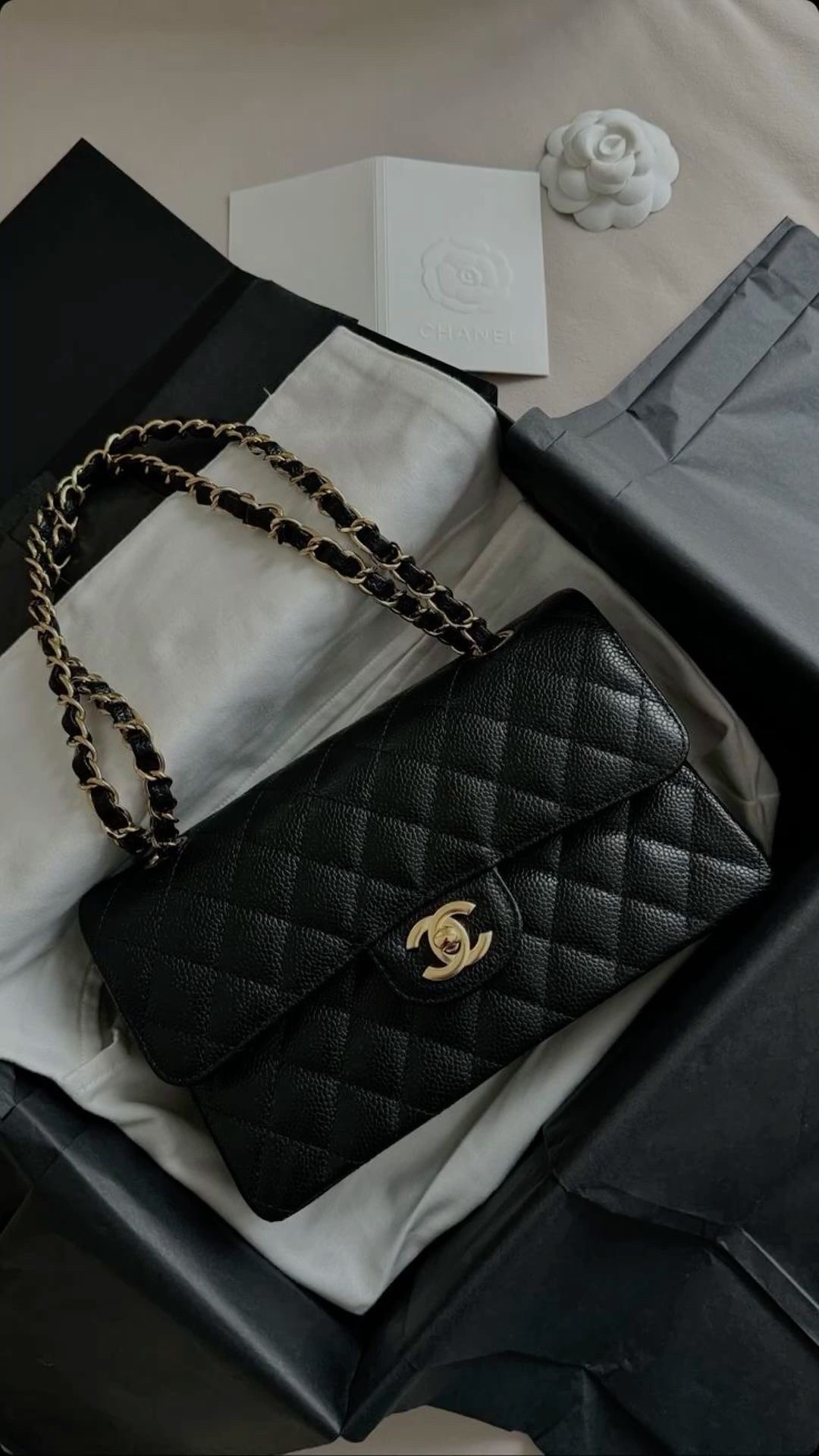 Get this Chanel bag from DHgate 

#LTKstyletip #LTKcanada #LTKgiftguide