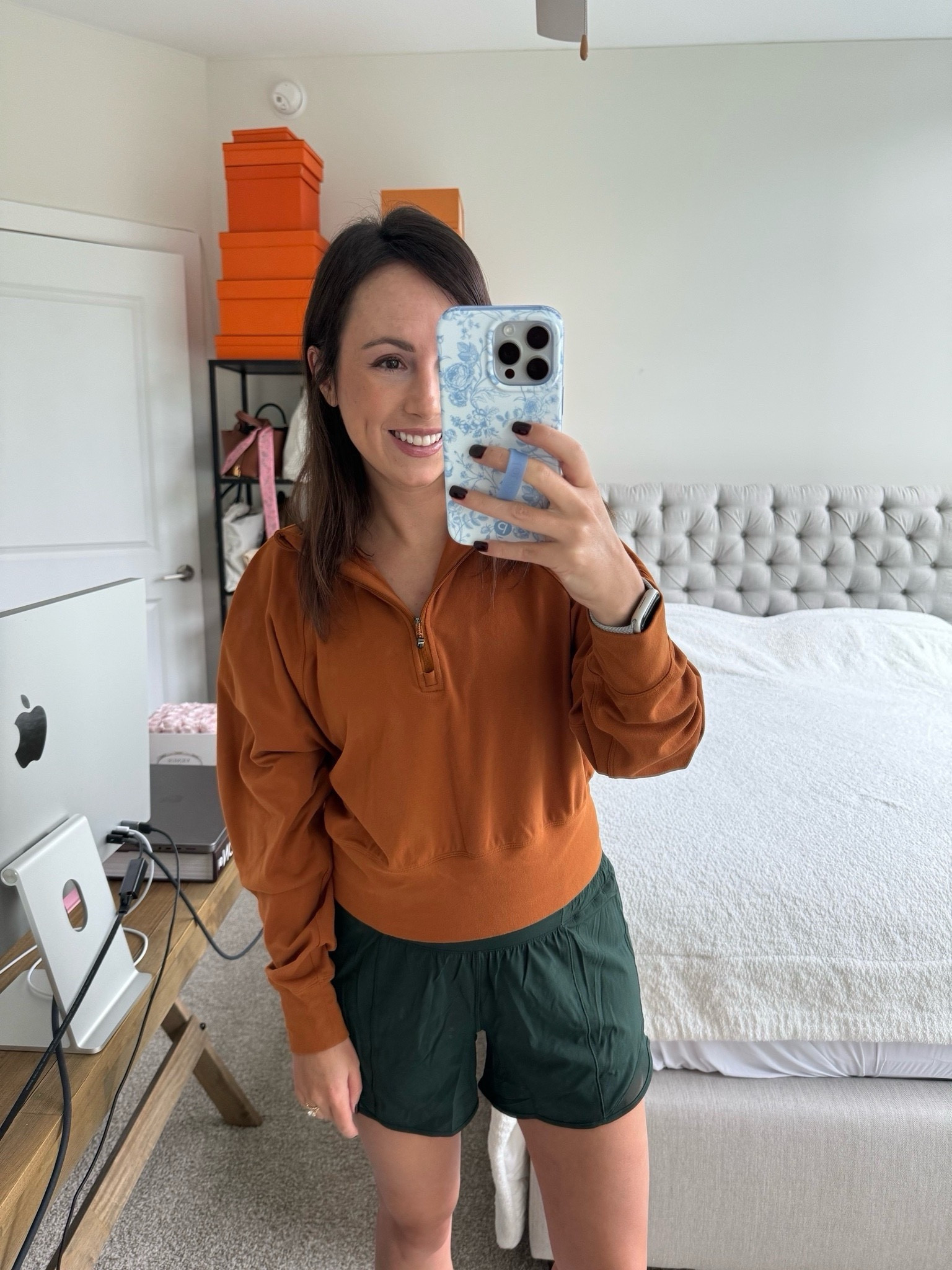 Lululemon hotty hot shorts in legacy green and pullover in butternut brown both in size 6



#LTKFindsUnder100 #LTKFitness #LTKSeasonal