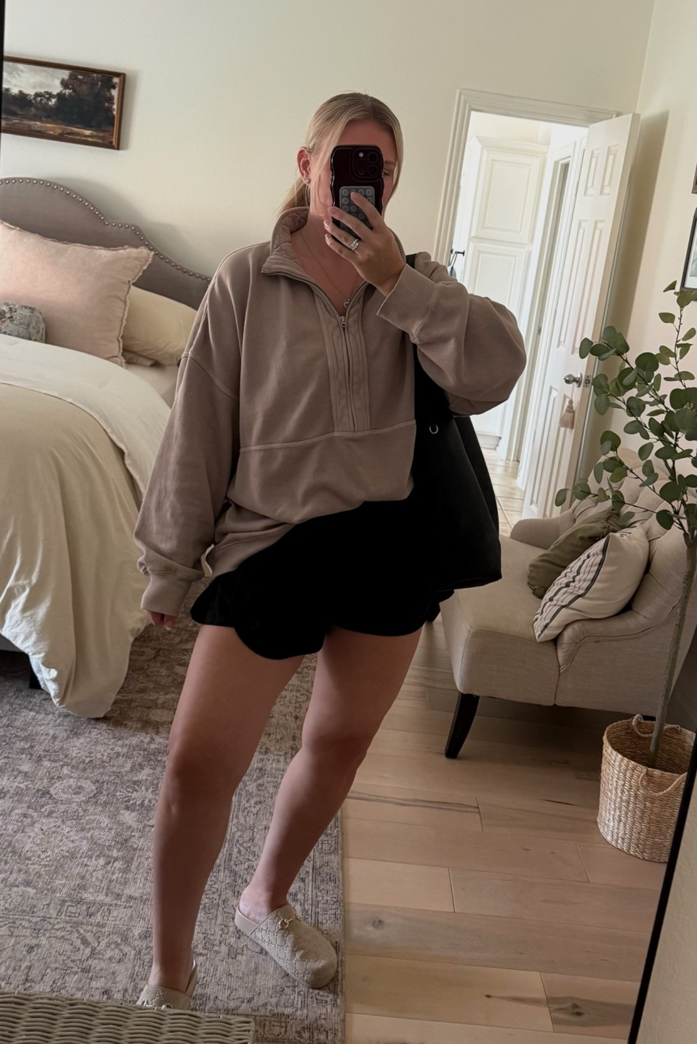 My sweatshirt is old from Aerie and my shorts Target 4 years ago. Linked similar ones!! #ootd #errands #pickup

#LTKActive #LTKmomlife #LTKdayinmylife