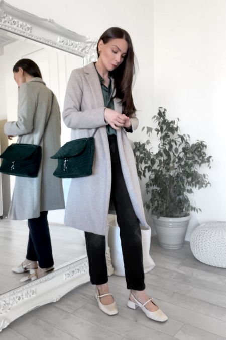 Fall outfit with green shirt and green handbag 💚☕️

Silky green shirt, green collar shirt outfit, green handbag, beige coat outfit, winter outfit, work fall outfit 

#LTKSeasonal #LTKworkwear #LTKstyletip