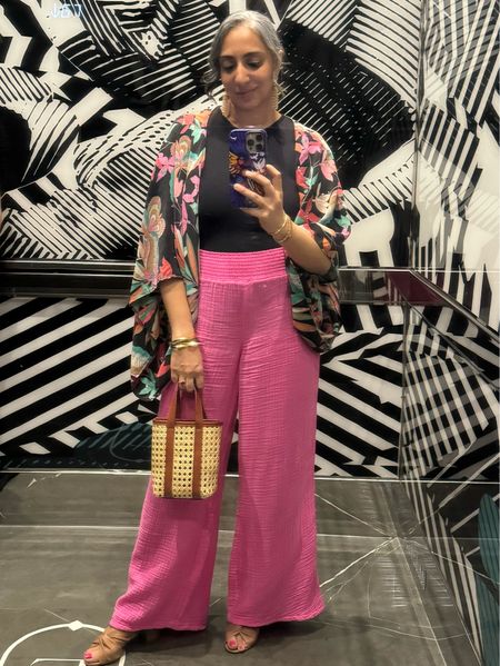 What I wore out to dinner in Miami

#LTKfindsunder100 #LTKtravel #LTKmidsize