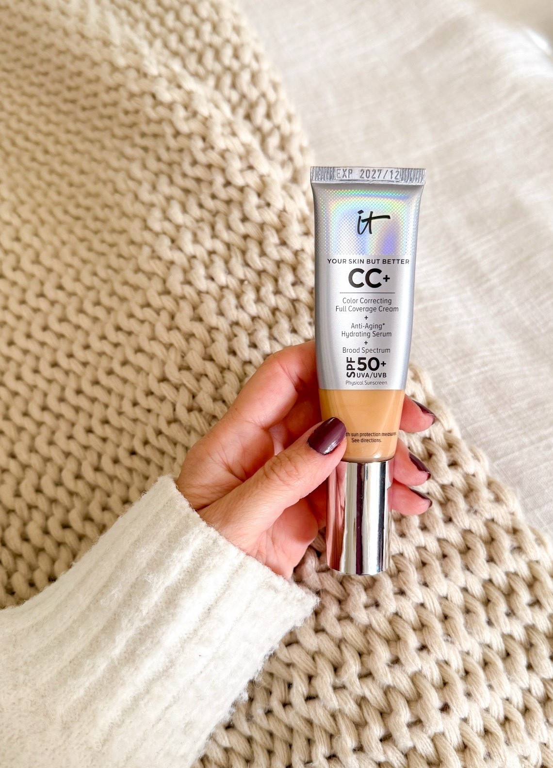 I use this every day! Shade: medium-tan 🤍 


Such a good time to stock up on your must-haves or try something new ✨

makeup / beauty products / it cosmetics /  Sephora / gift guide / stocking stuffers / beauty 


#LTKGiftGuide #LTKmorningroutine #LTKBeauty