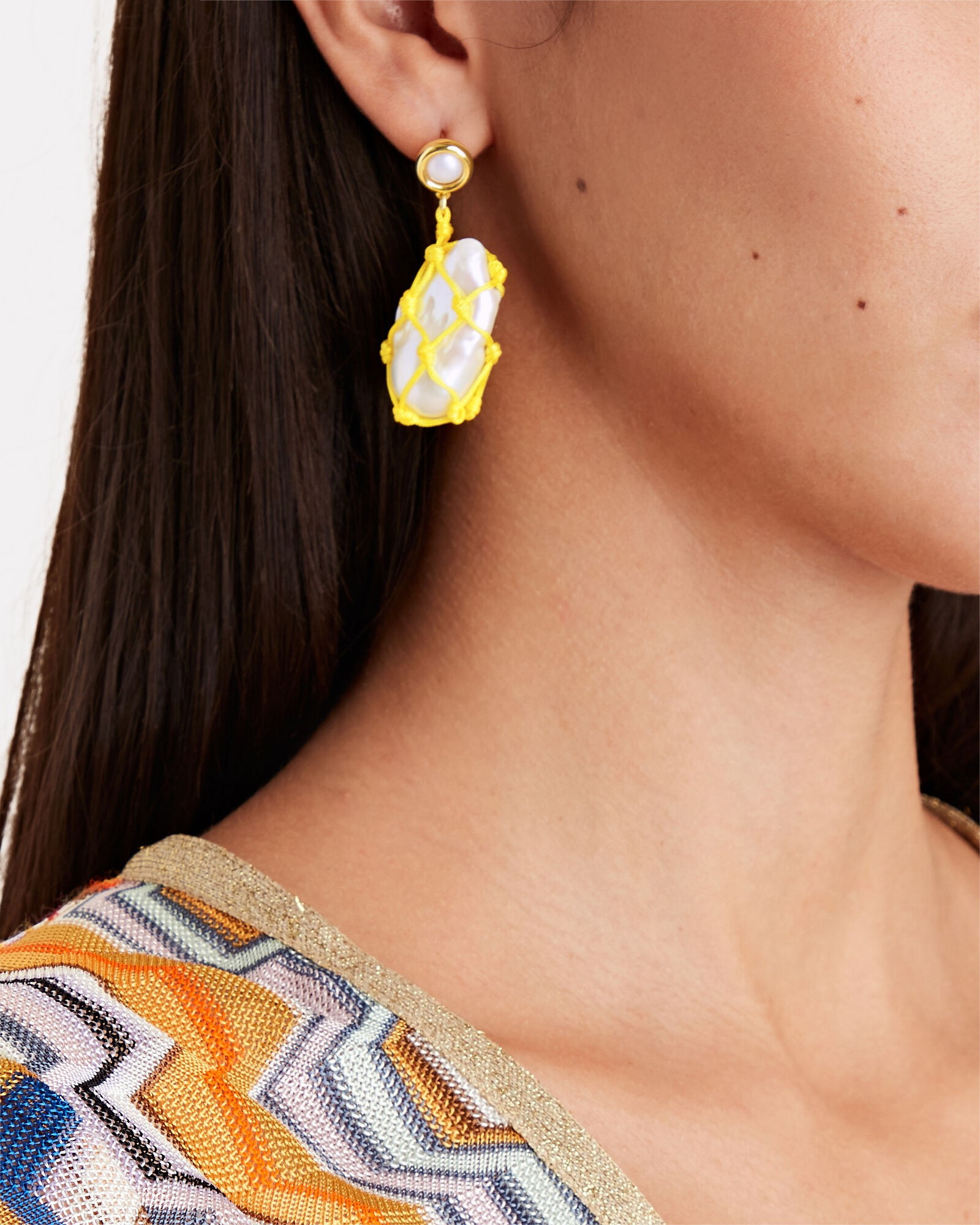 Marigold Netted Pearl Earrings | INTERMIX