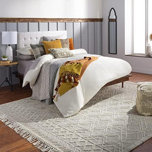 Mark&Day Area Rugs, 2x4 Staveley Bohemian/Global Ivory Area Rug, Beige / White / Black Carpet for... | Amazon (US)