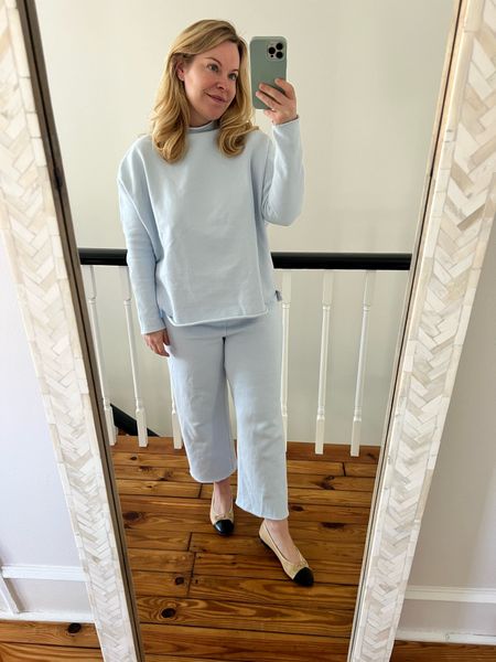 Winter blues 
Loving this new lounge wear set.  Perfect for at home or on the go!  Comes in 13 colors!!! 

#LTKMostLoved #LTKstyletip