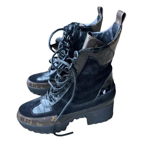 Lauréate leather snow boots Louis Vuitton Black size 38 EU in Leather - 40835791 | Vestiaire Collective (Global)