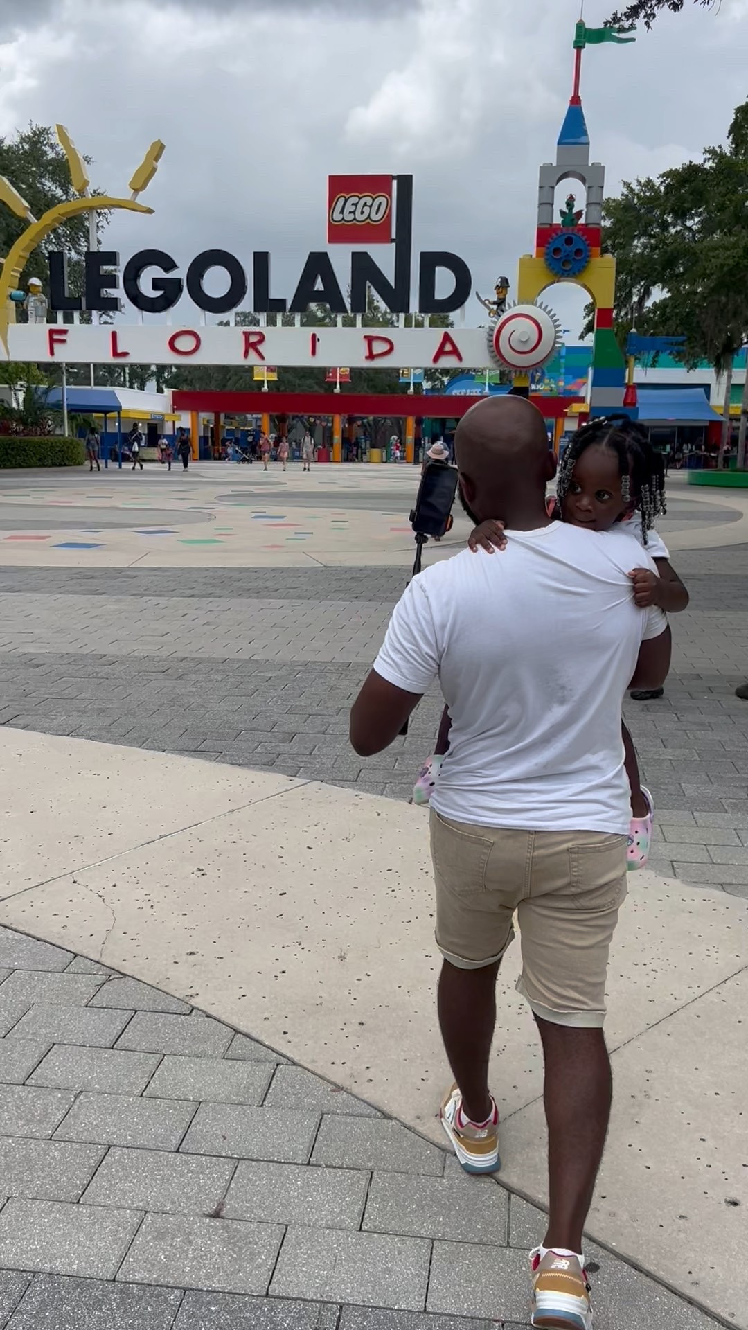 Heading to Sealife Aquarium 🌴

#LTKFamily #LTKKids #LTKBaby