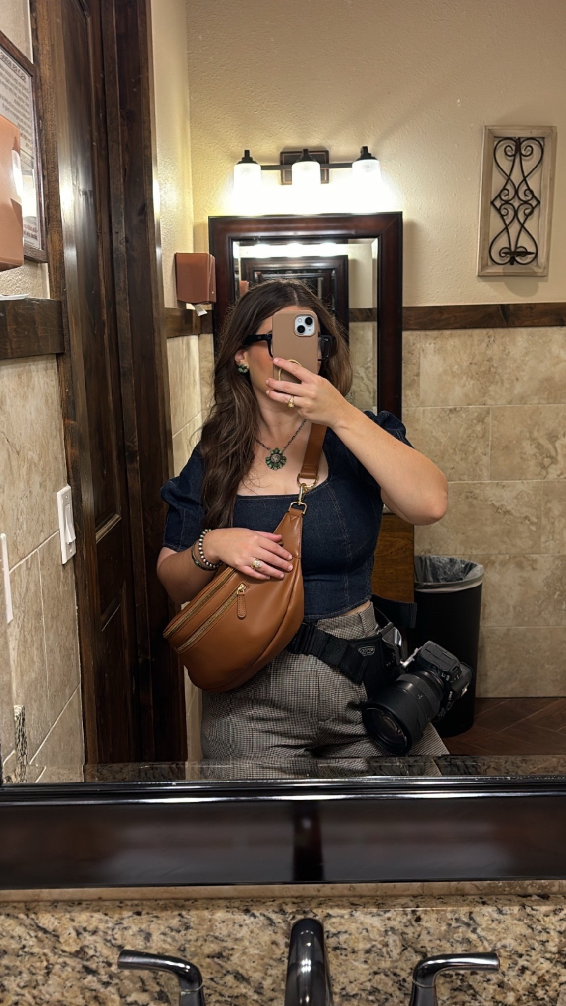 wedding photographer OOTD! wearing small in top, 28 short in pants. linked all gear for you! 

#LTKStyleTip #LTKSeasonal #LTKWorkwear