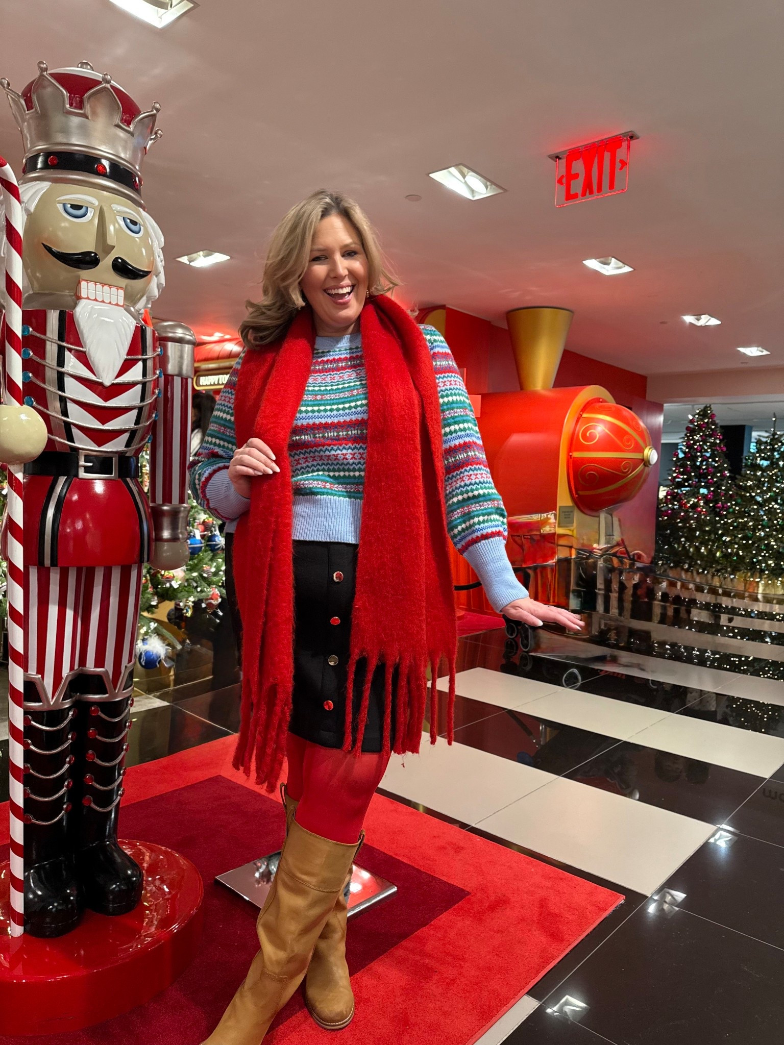 Wearing an XXL in the sweater, skirt is a 18, size F in the tights! Love these boots!

Plus size fashion, everyday outfit ideas, winter fashion, nyc outfits, holiday outfit ideas

#LTKPlusSize #LTKMidsize #LTKHoliday