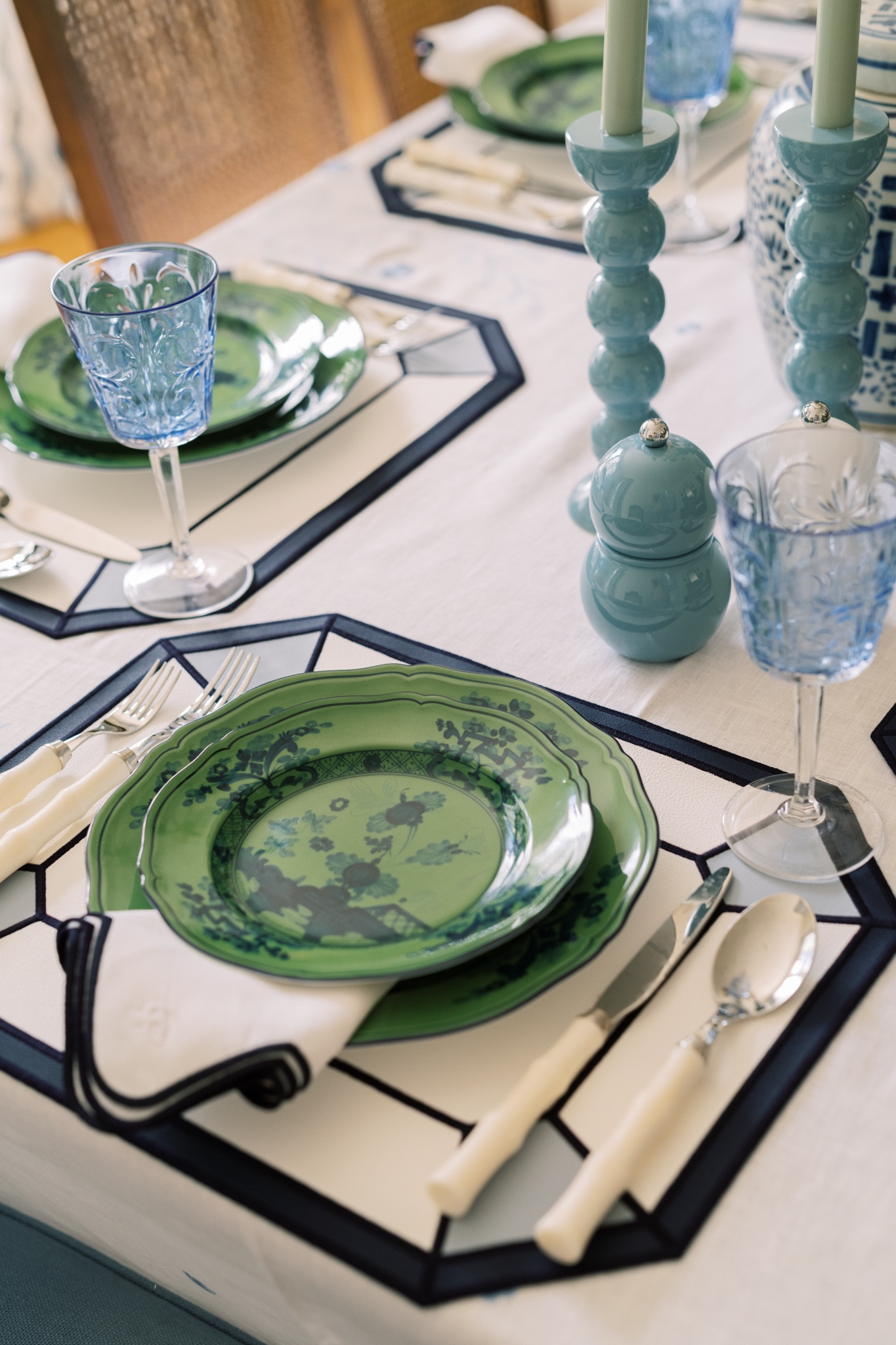 Blue and green tablescape 🤍

#LTKfindsunder100 #LTKstyletip #LTKhome